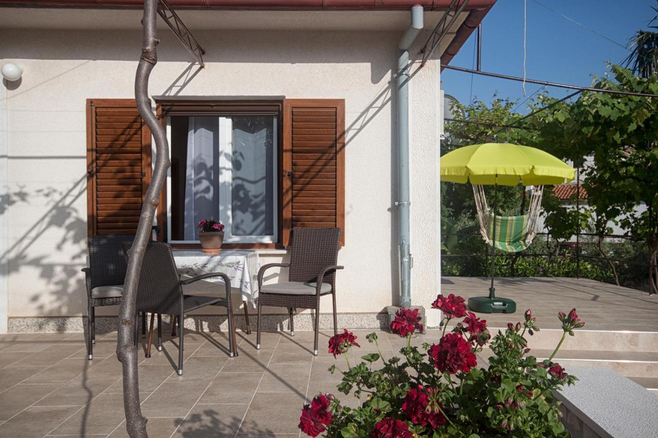 Apartments Katarina Porat Malinska Exterior foto