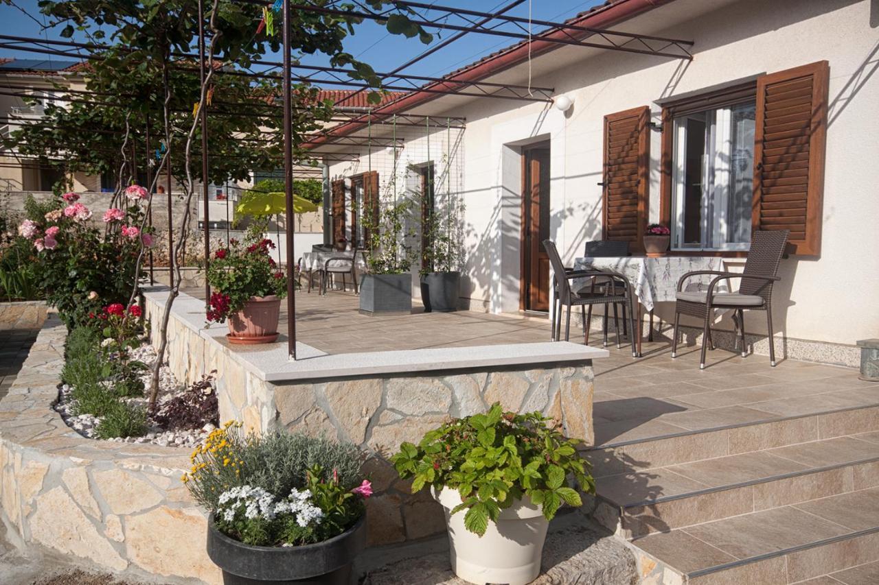 Apartments Katarina Porat Malinska Exterior foto