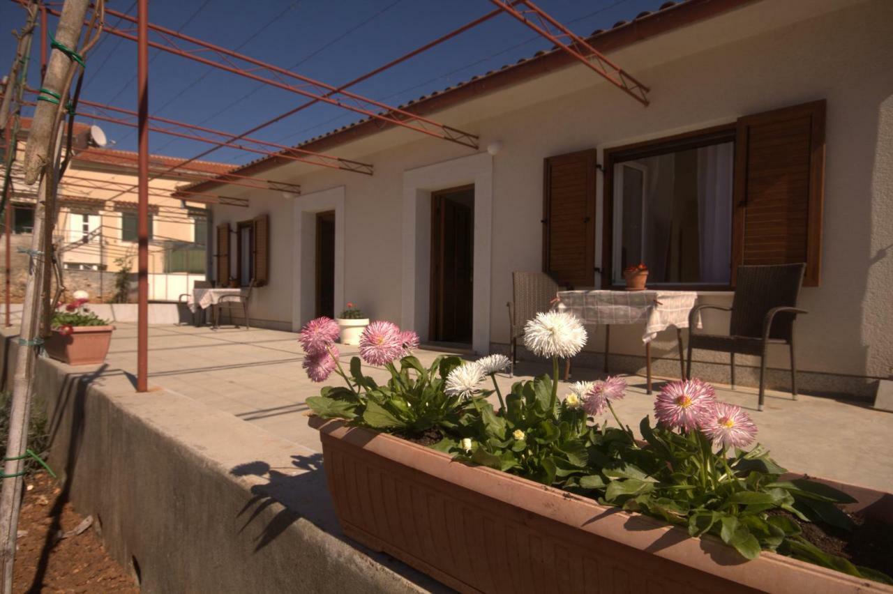 Apartments Katarina Porat Malinska Exterior foto
