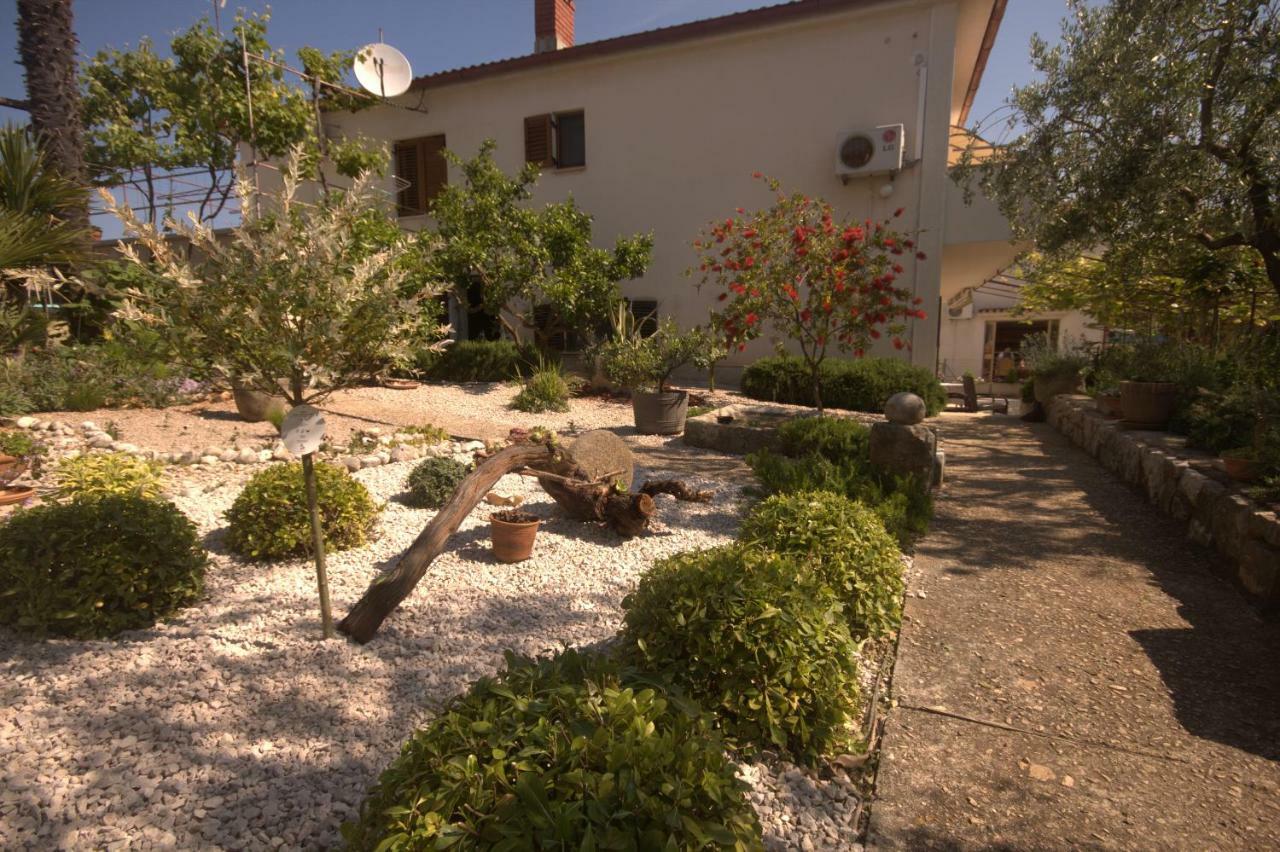 Apartments Katarina Porat Malinska Exterior foto